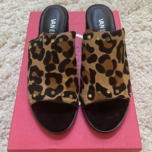 Van Eli Leopard Slides with Gold Studs NIB 6 1/2 M